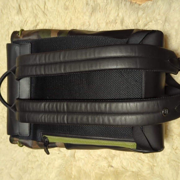 Coach Large Track  Backpack - Picture 4 of 12